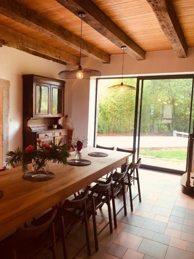 Maison De Famille Et D'Ami-E-S Valady Esterno foto