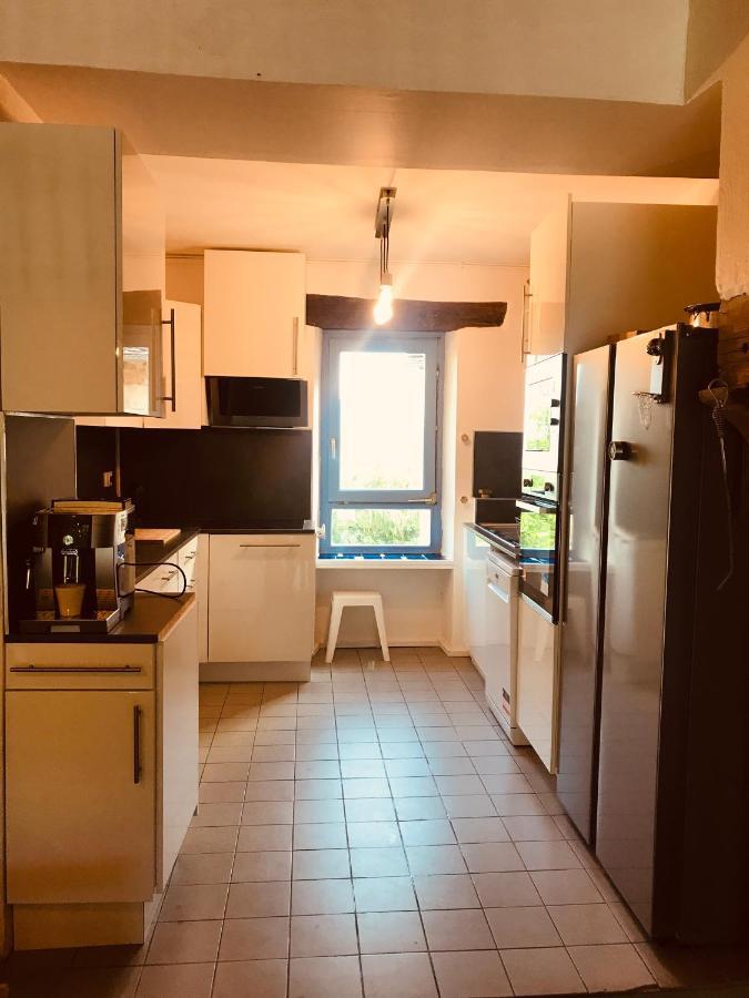 Maison De Famille Et D'Ami-E-S Valady Esterno foto